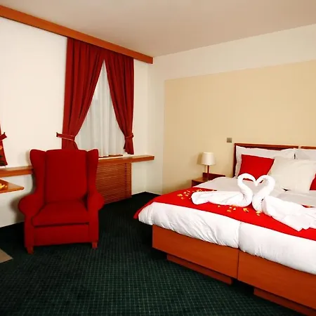 Slovan Hotel 4*